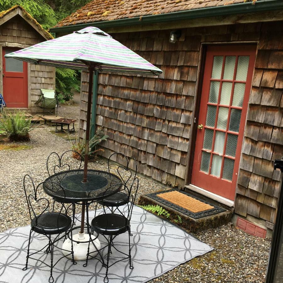 Manitou Lodgeフォークス エクステリア 写真