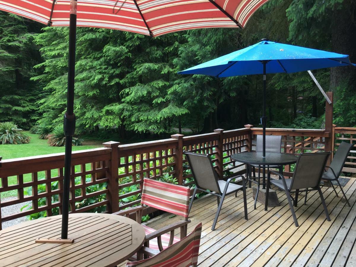 Manitou Lodgeフォークス エクステリア 写真